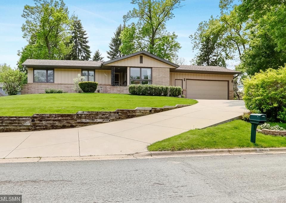 1st image of 3401 Skyview Dr