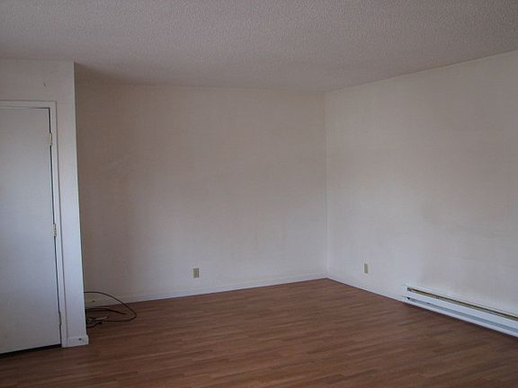5th image of 15 Royale Ave #4