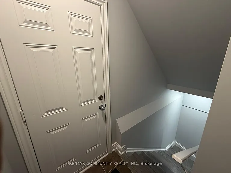 224 Fleetwood Dr #BASEMENT — Photo 26