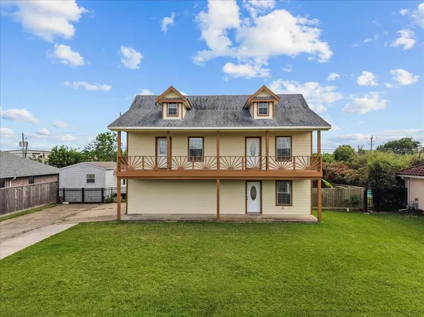 2311 Bayline, San Leon, TX 77539