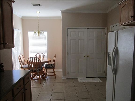 2nd image of 109 Aloys Cir