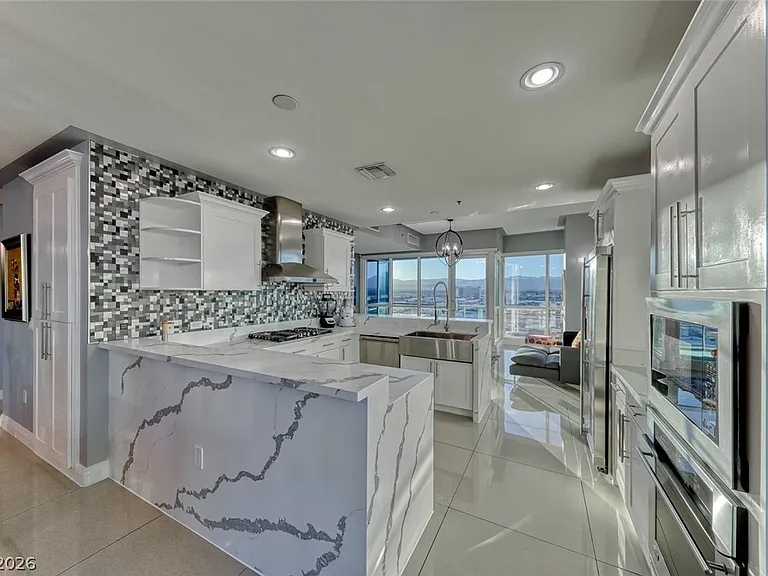 4575 Dean Martin Dr #1912 — Photo 8