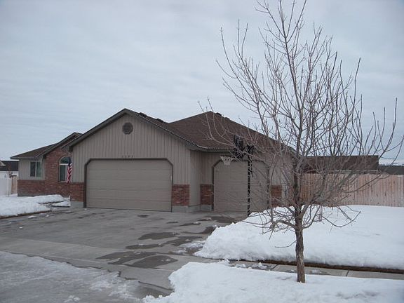 3rd image of 5593 S Thunder Dr