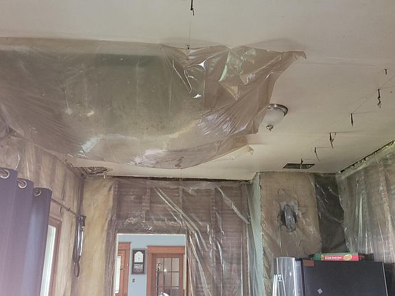 3rd image of 400 S Superior St