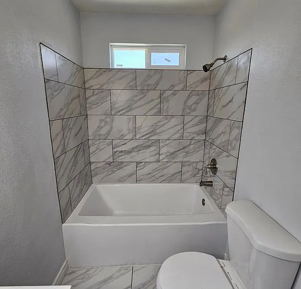 712 E Whittier Ave — Photo 6