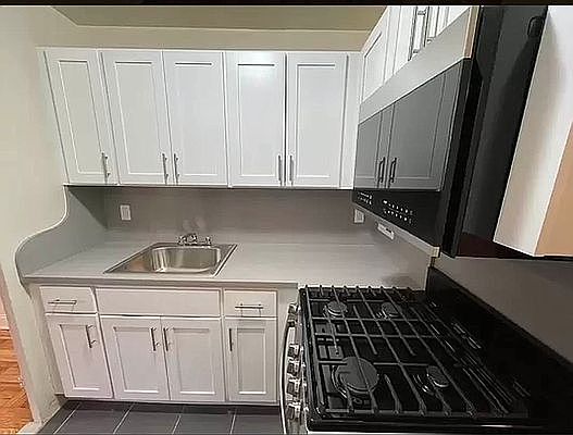 3rd image of 166-05 Highland Ave #T3