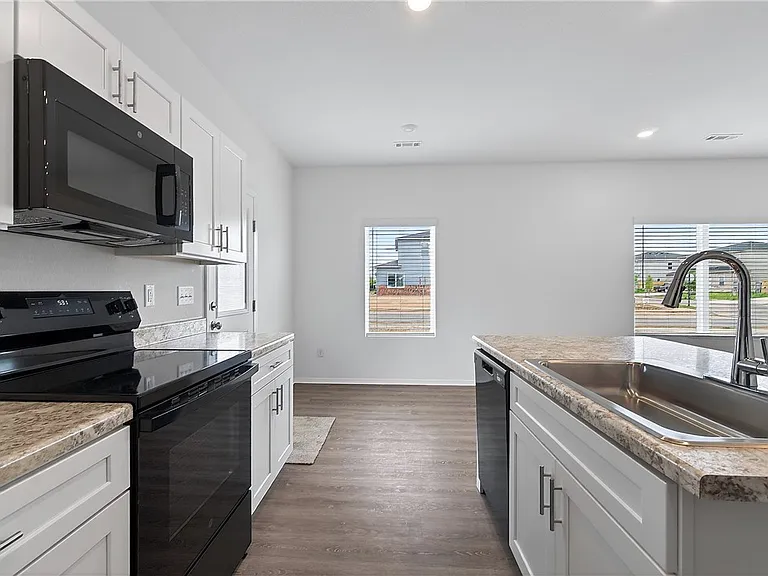 6802 SW Dignity Ave — Photo 15