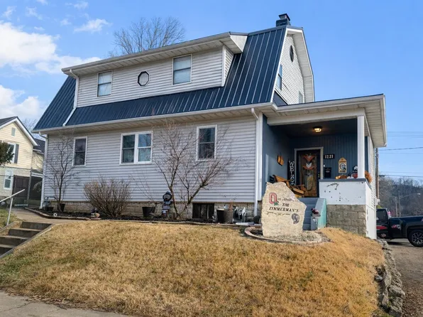 1221 S 6th St, Ironton, OH 45638