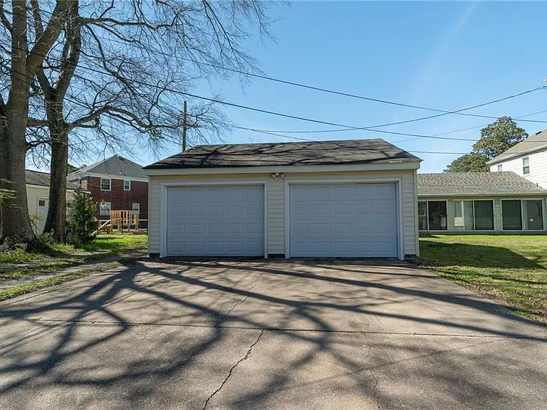 501 Sussex Dr #2 — Photo 22