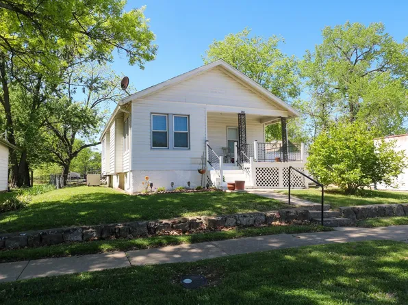 523 East St, Emporia, KS 66801