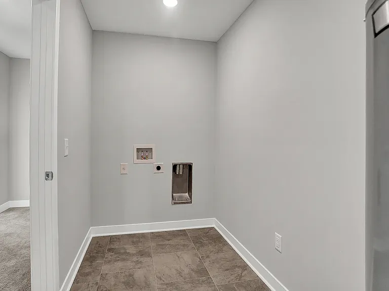 7573 Marin Pkwy — Photo 34