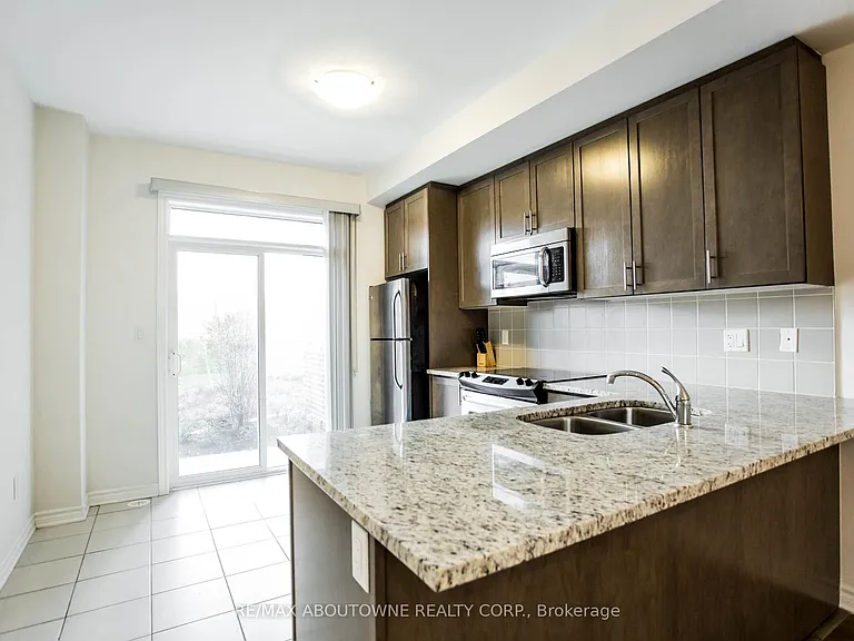 636 Evans Ave #36 — Photo 8