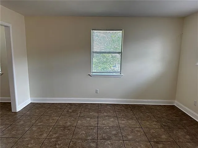 2516 Dumaine St #C — Photo 7