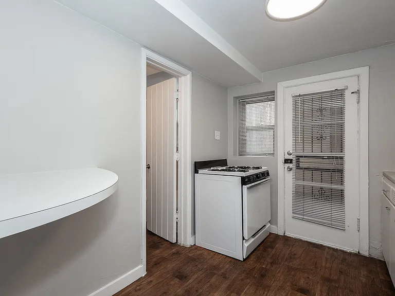 1330 Josephine St — Photo 21