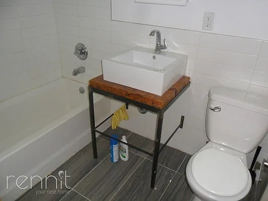 Rented by Rennit Inc. | media 18