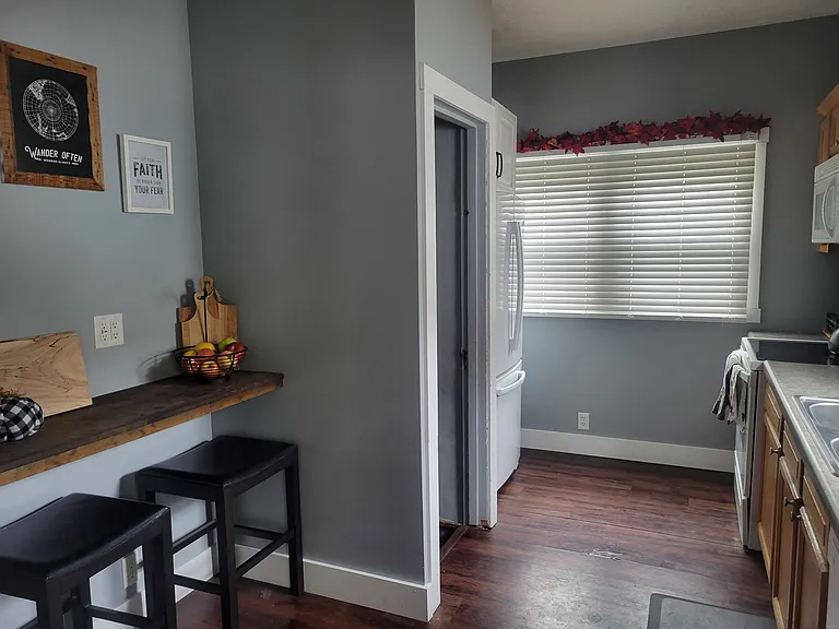 2933 Sumner St #1 — Photo 10