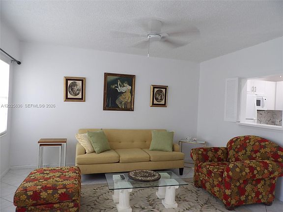 5th image of 77 Preston Way #B
