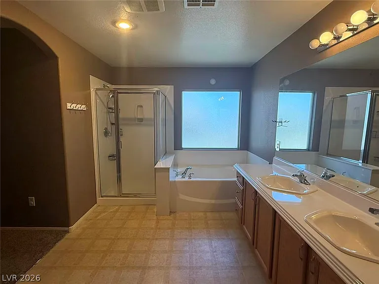 7482 Poppy Hills Ct — Photo 11
