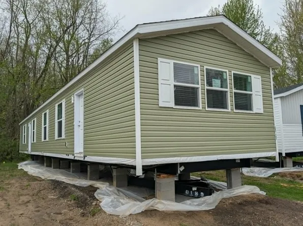 1352 Grove Ave #107, Jackson, MI 49201