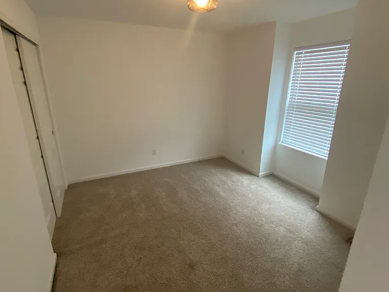 326 Warman Ave — Photo 36