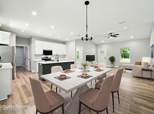 207 N Palmetto Ave, Florahome, FL 32140