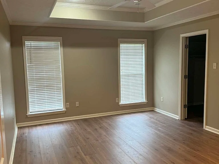 5380 Pewter Dr — Photo 8