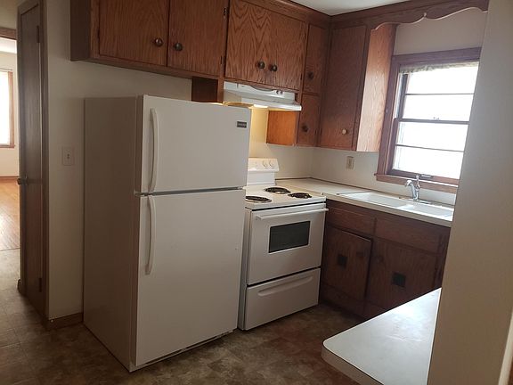 5th image of 3221 Grand Ave S APT 2
