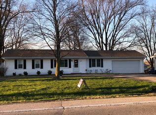 553 E Andrew Rd, Andrew, IL 62707