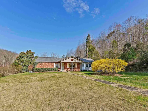 1530 Fullers Ridge Rd, Louisa, KY 41230