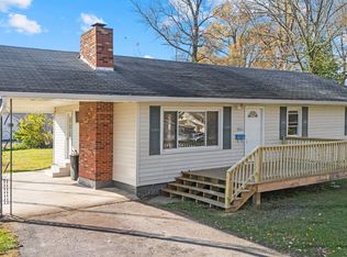 760 N 1st St, Austin, IN 47102