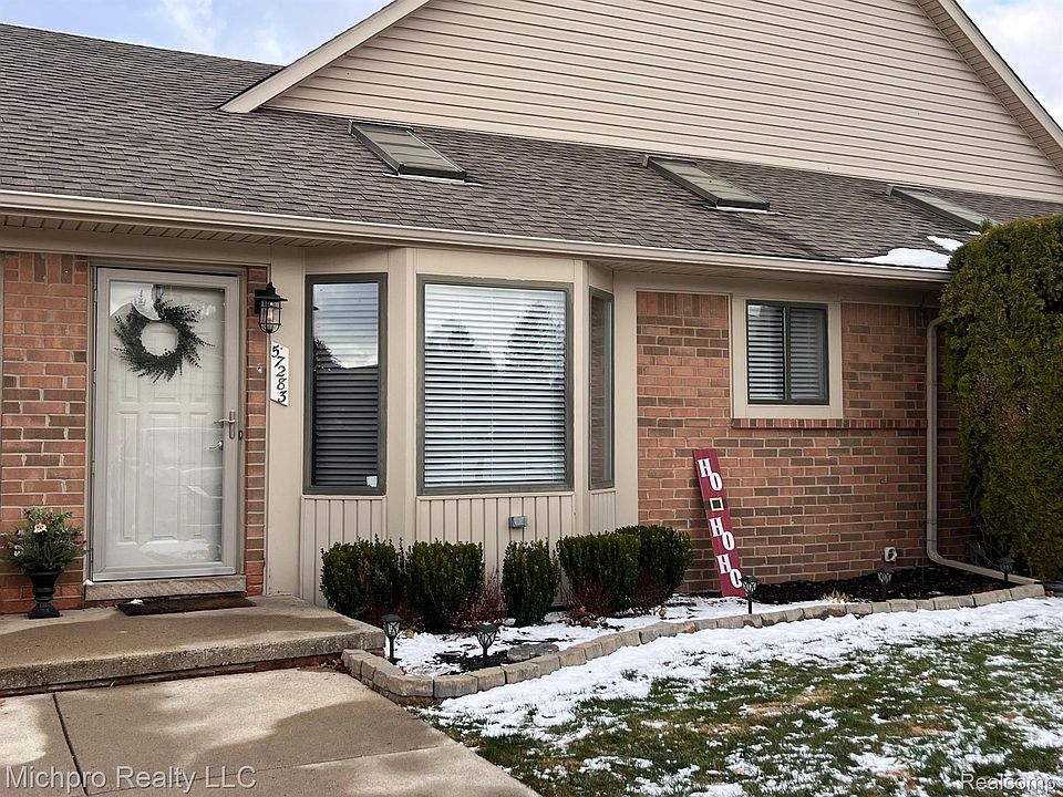 1st image of 57283 Silver Maple Dr #11