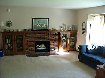3rd image of 12417 Pinewood Dr