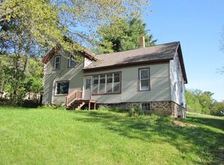 W8170 Schneider Rd, Elroy, WI 53929