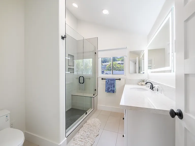 Upstairs bathroom