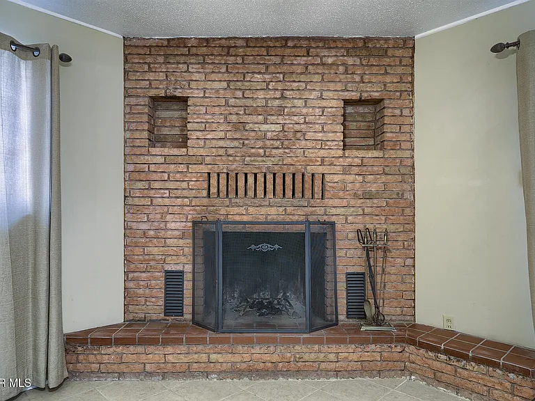 2927 Harrison Ave — Photo 19