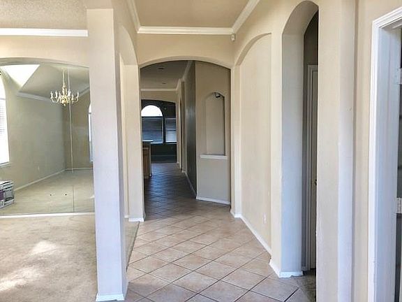 4th image of 5033 Geranium Ct