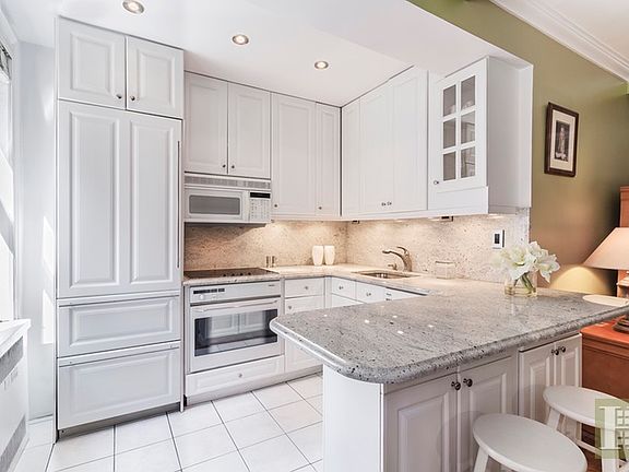3rd image of 50 Park Ave APT 5E
