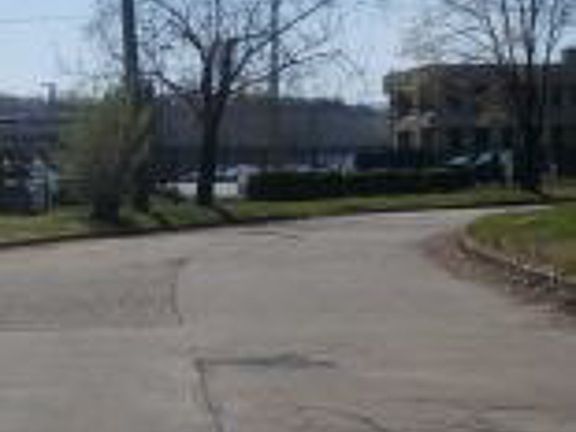 5th image of 1612 Fairfield Ave
