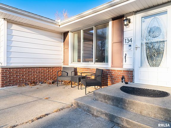 4th image of 134 Field Grove Ct
