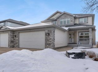 199 N Rocky Ridge Dr NW, Calgary, AB T3G4M1