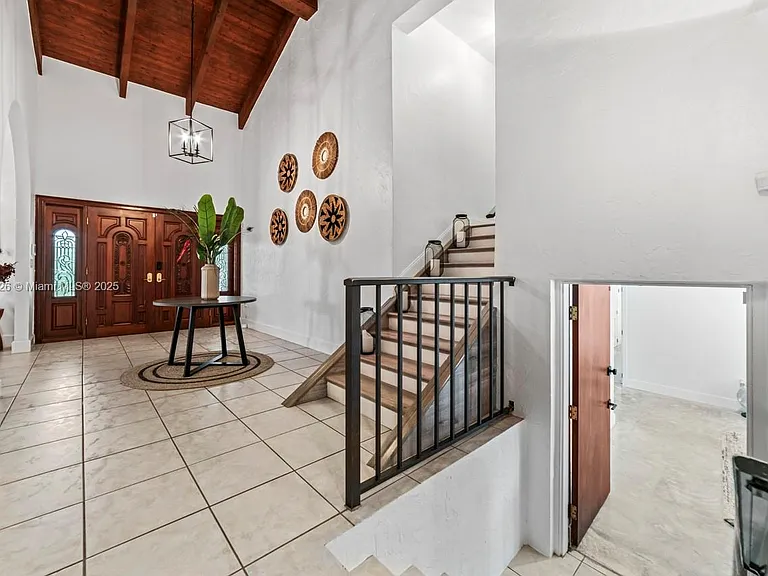 14875 SW 212th St — Photo 37