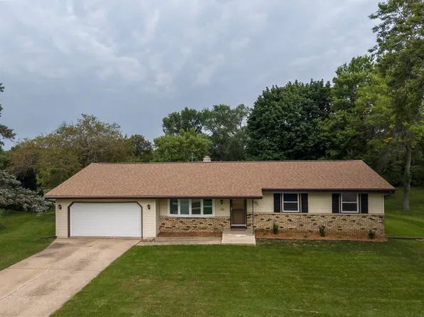 1936 S River Rd, Janesville, WI 53546