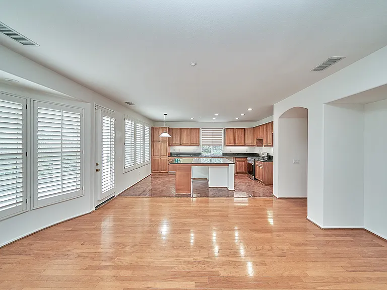 7455 Chanteclair Ct — Photo 38