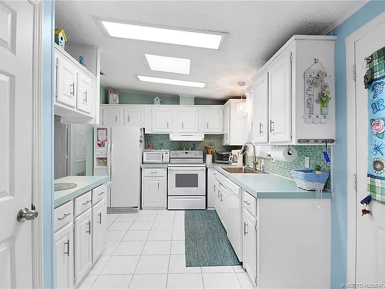 7073 SE Birchwood Ln — Photo 12