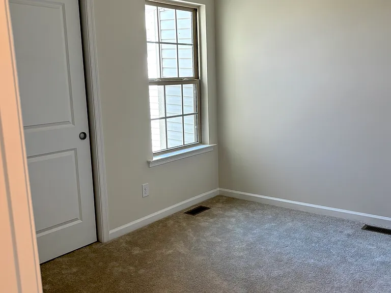 122 S Buck Tavern Way — Photo 23