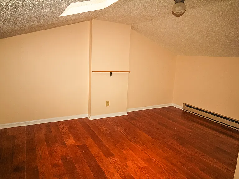 144B Heathstone Ct — Photo 8