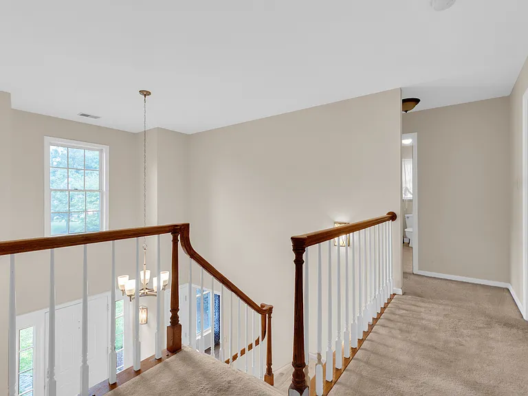 7707 Lake Glen Dr — Photo 15