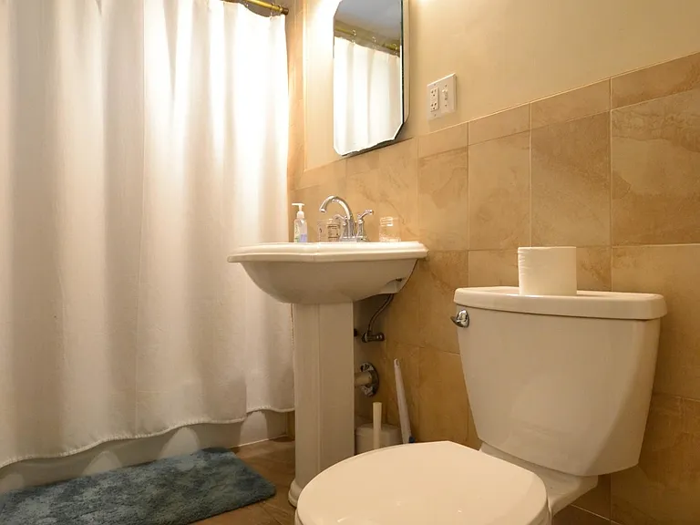 289 Foster St #1 — Photo 7