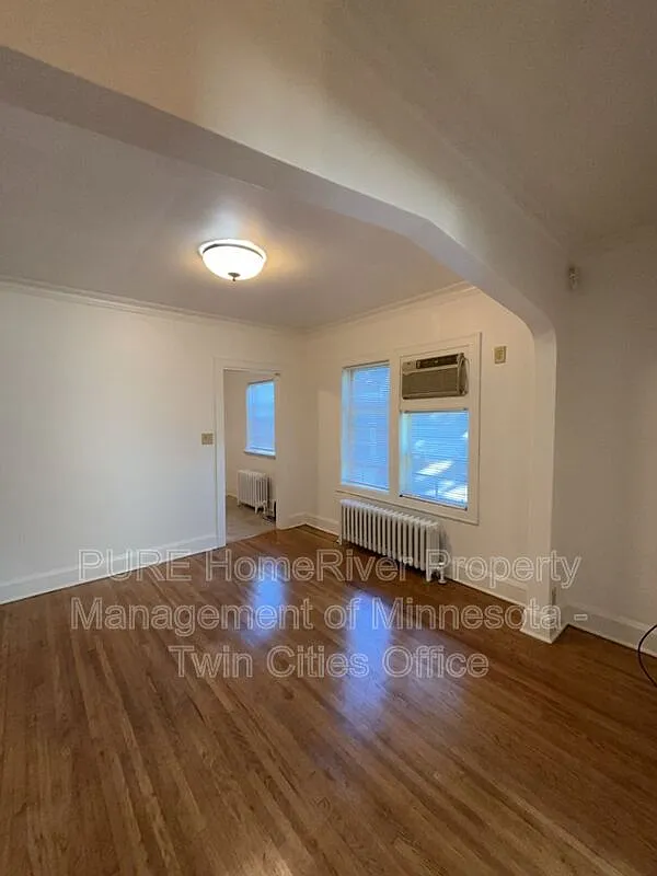 2 bed, 1.0 bath, 900 sqft, $1,250 — Photo 4