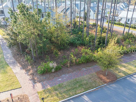 5th image of 18 Red Knot Rd